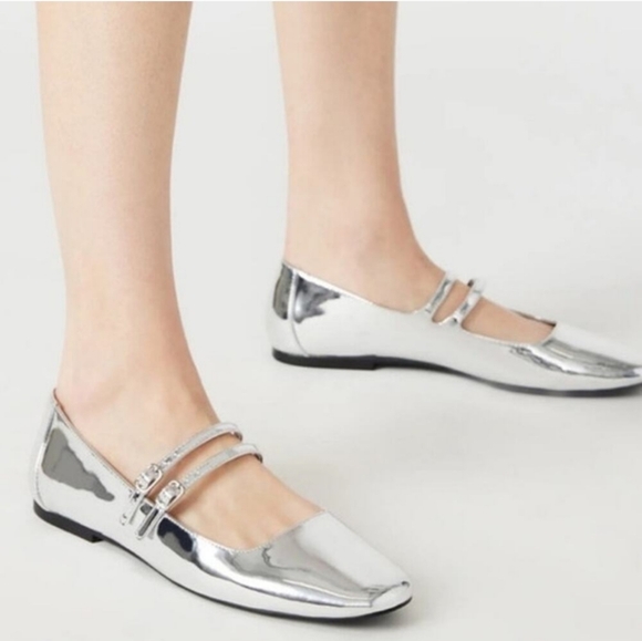 Steve Madden Alisah Silver Patent leather Mary Jane Flats Shoes 8.5 - Picture 1 of 13